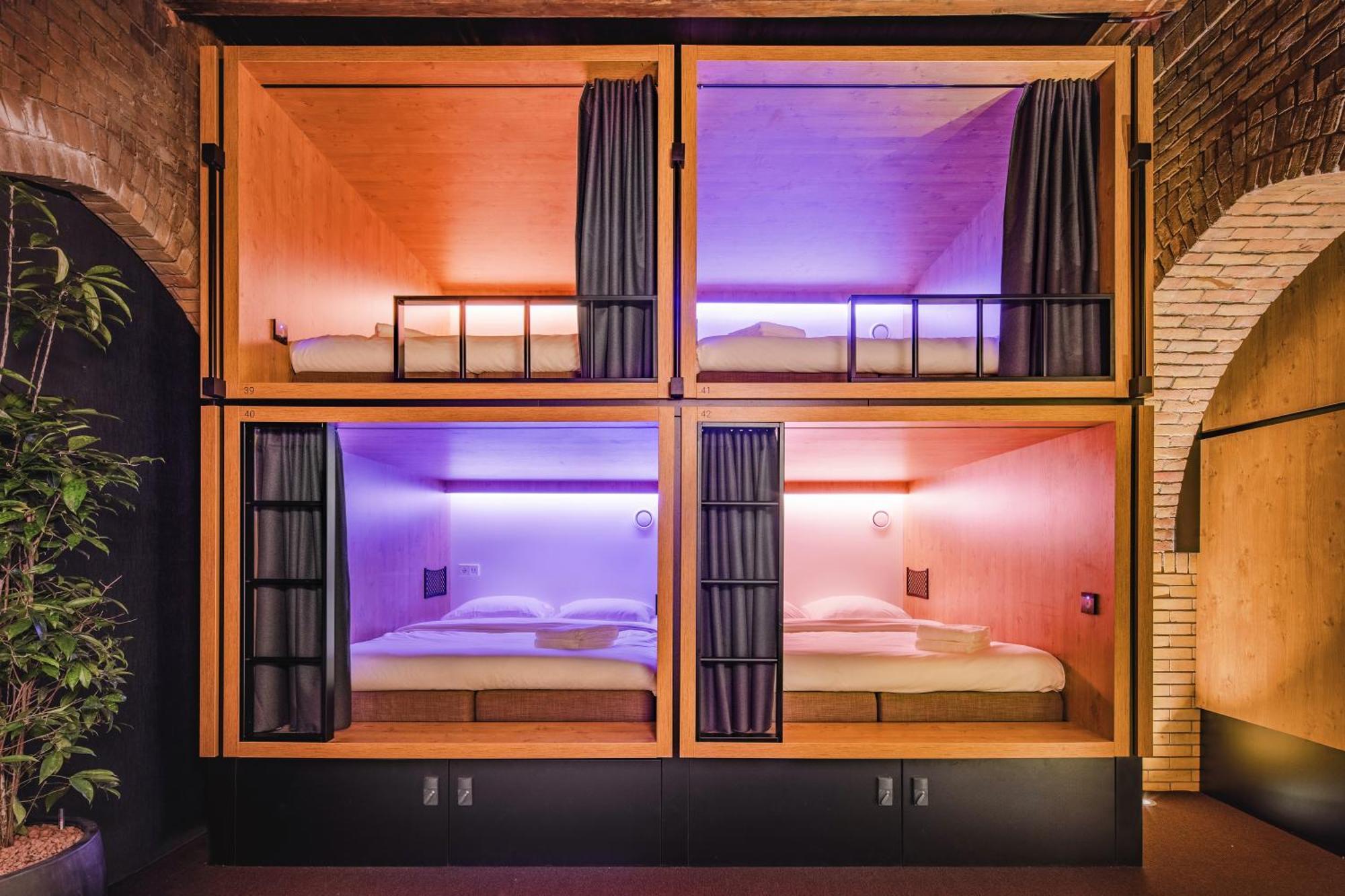 Bunk Hostel Amsterdam Exterior photo
