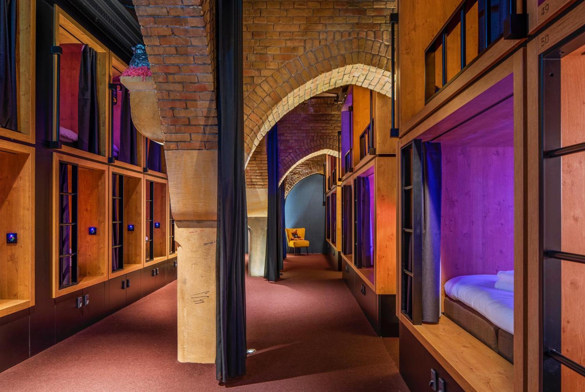 Bunk Hostel Amsterdam Exterior photo