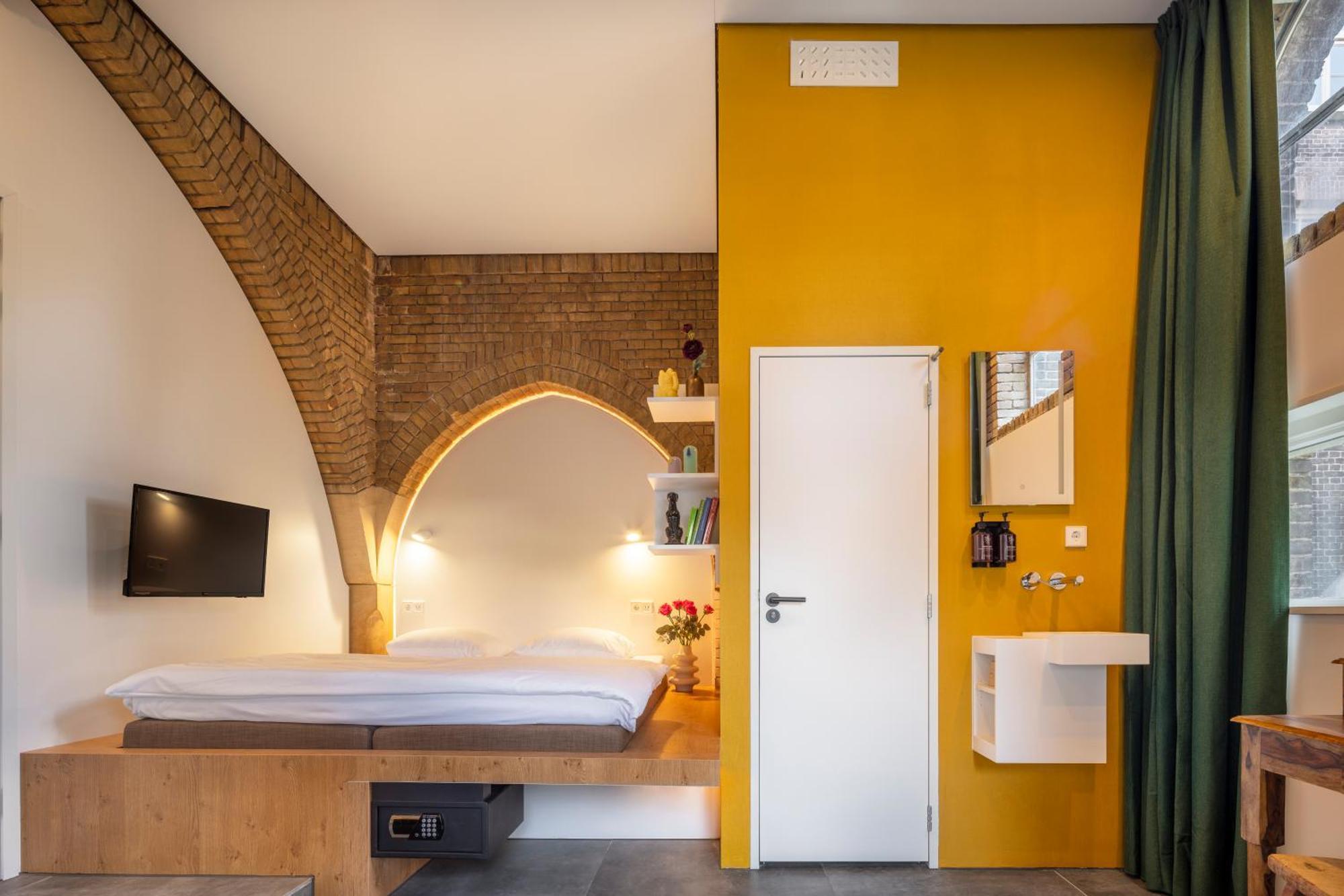 Bunk Hostel Amsterdam Exterior photo