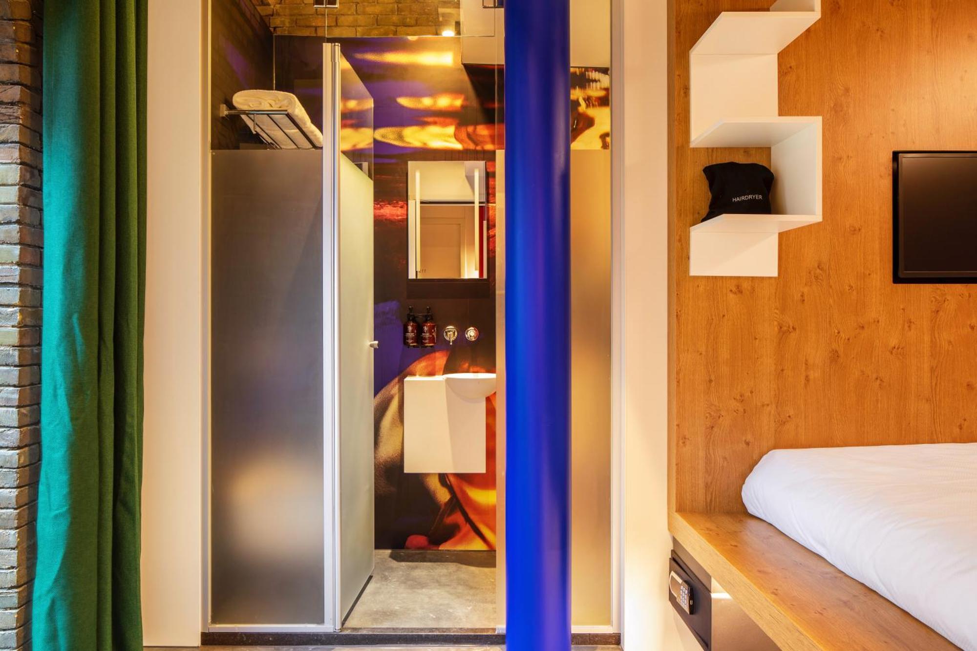 Bunk Hostel Amsterdam Exterior photo